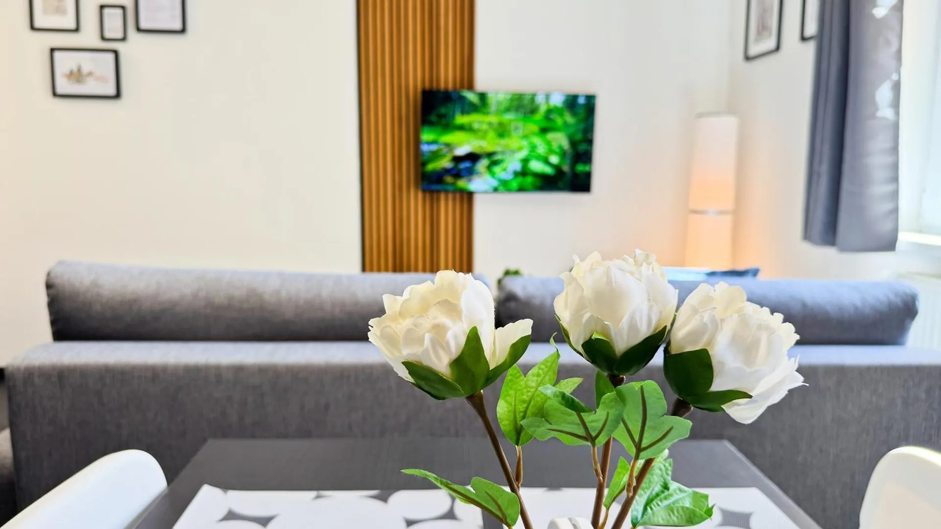 A Comfy Apartment In Smichov - Andel Prague Czech Republic