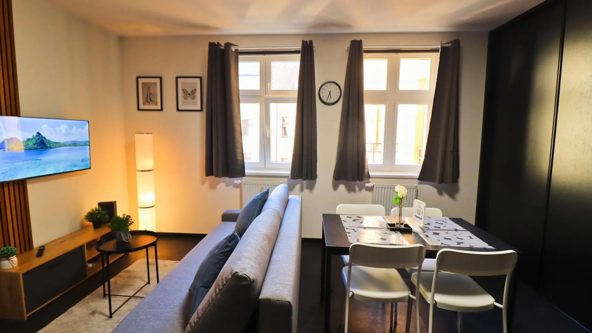 A Comfy Apartment In Smichov - Andel Prague