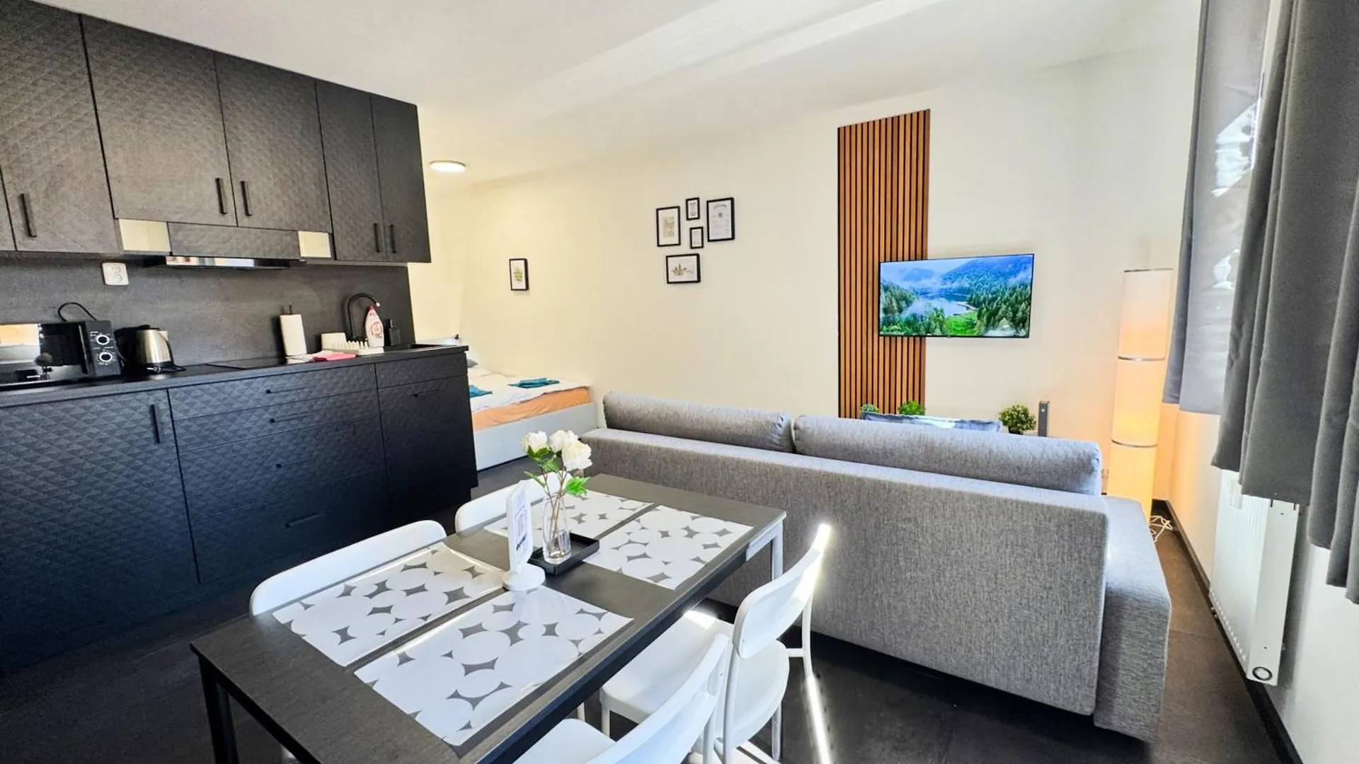 פראג A Comfy Apartment In Smichov - Andel צ'כיה